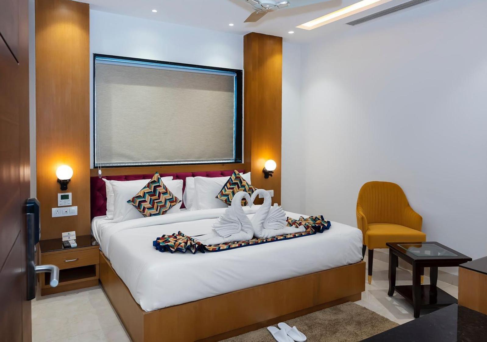 Classio Royale By Io Hotels Near Golden Temple Amritsar Exterior photo