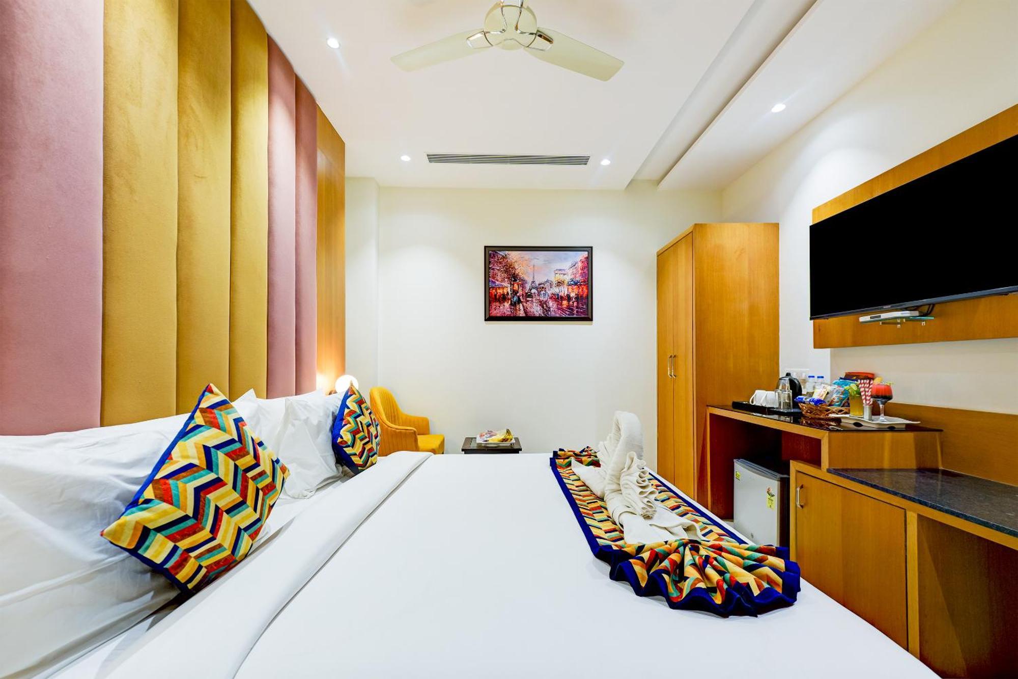 Classio Royale By Io Hotels Near Golden Temple Amritsar Exterior photo