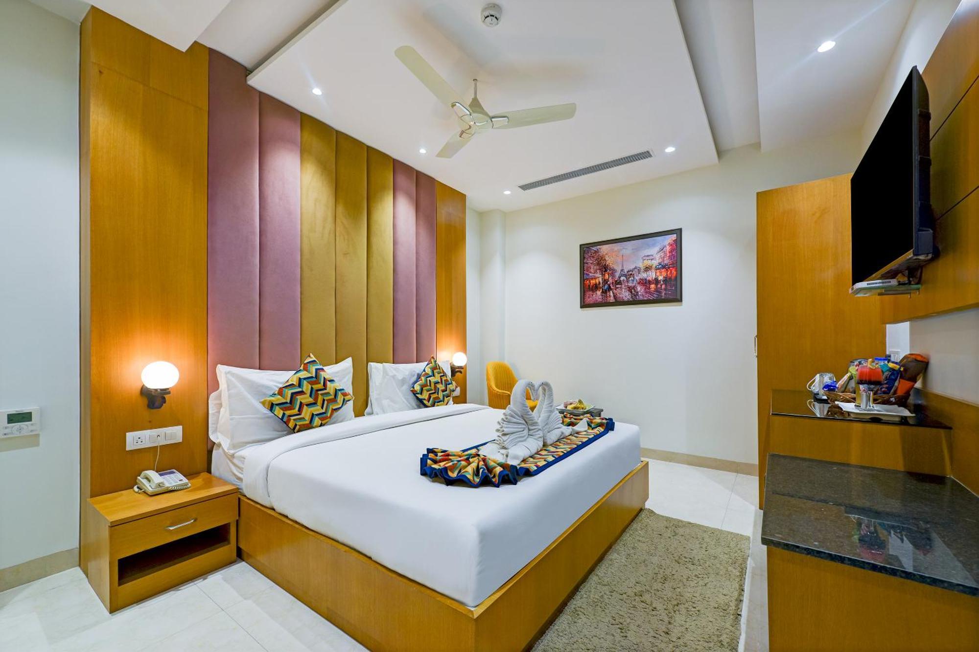Classio Royale By Io Hotels Near Golden Temple Amritsar Exterior photo