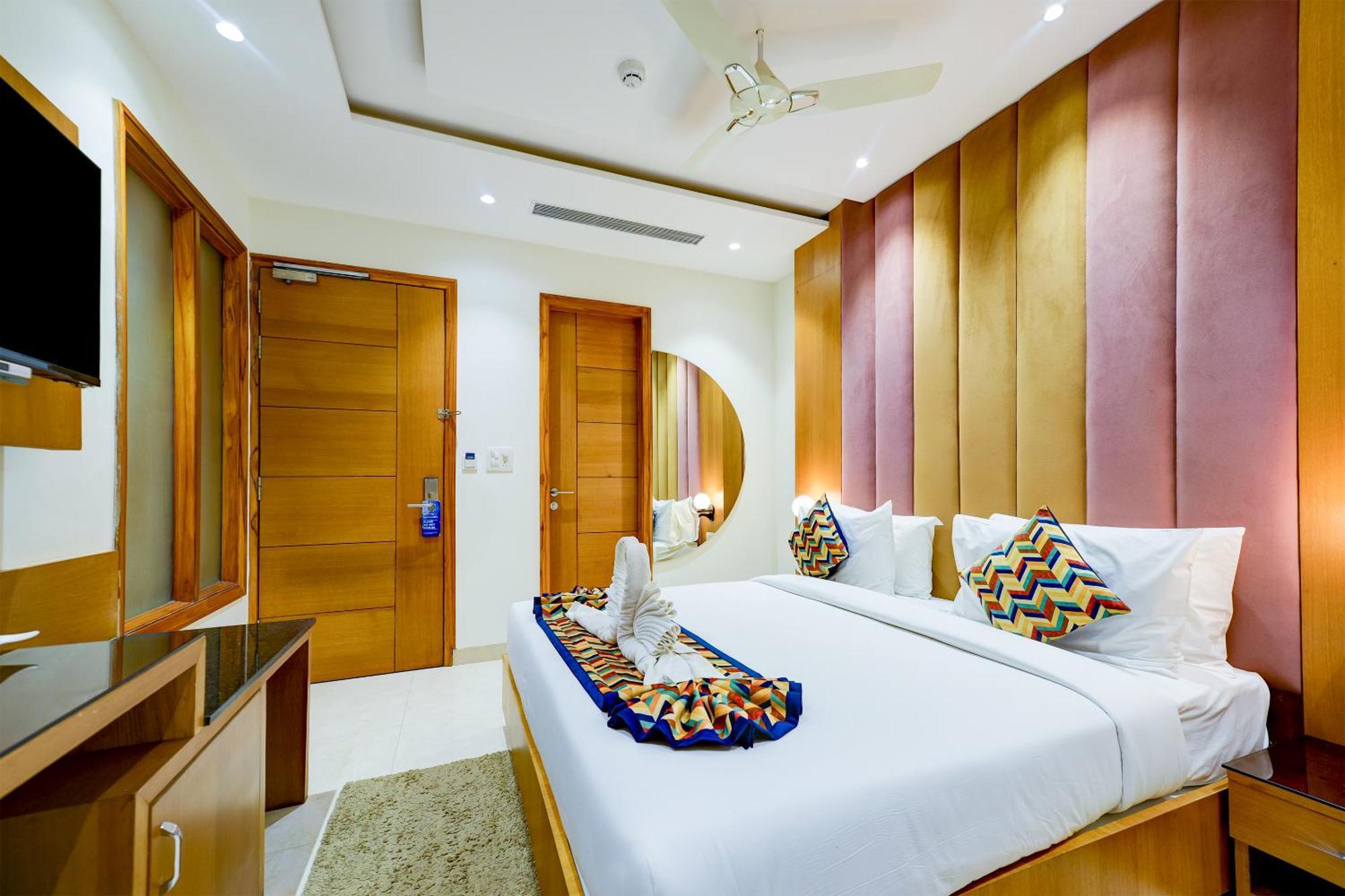 Classio Royale By Io Hotels Near Golden Temple Amritsar Exterior photo